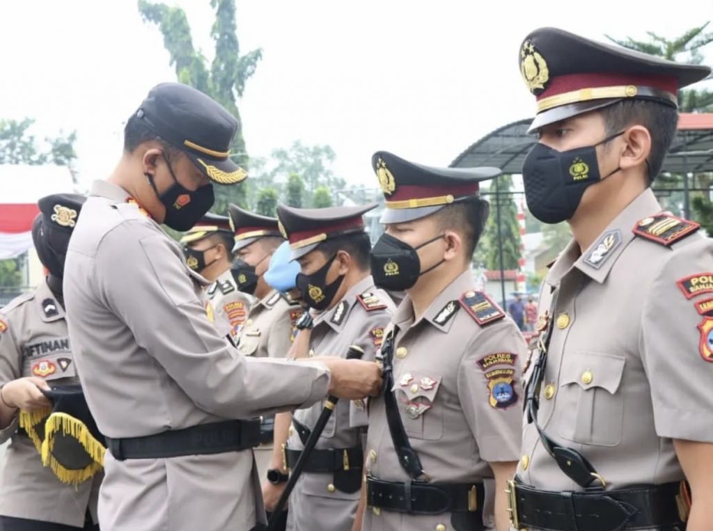 EC26F416-A9E6-4253-9735-D94370A36C68-1024x763 PENJABAT BARU KASAT LANTAS, INTELKAM DAN KABAG LOG DI POLRES BANJARBARU, INI PESAN KAPOLRES