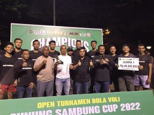 63F09700-5011-46CC-88F5-2D708B605F2C-300x225 POLRES BANJARBARU RAIH JUARA SATU DI TURNAMEN BOLA BOLI GUNUNG SAMBUNG CUP 2022