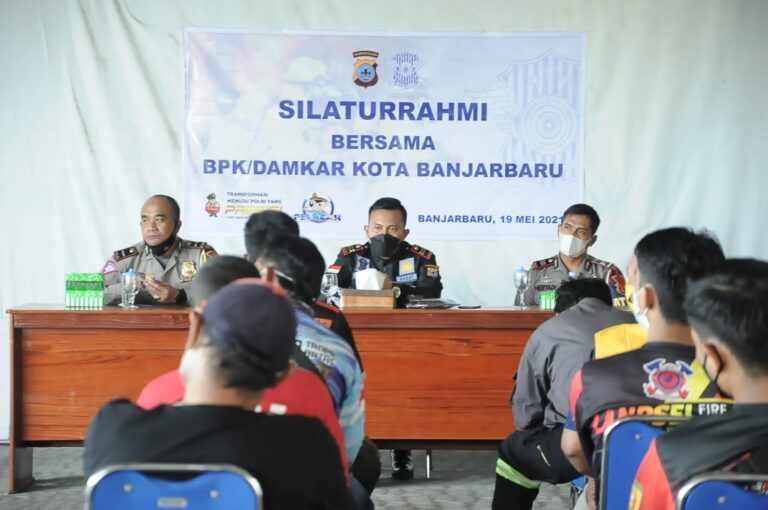 SILATURAHMI POLRES BANJARBARU DENGAN PEMADAM KEBAKARAN