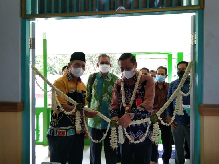 MUSHOLLA SMPN 2 BANJARBARU DIRESMIKAN