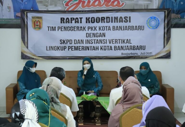 VIVI ZUBEDI PIMPIN RAKOOR PKK BANJARBARU