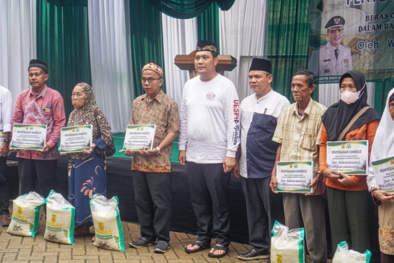 BANTUAN PANGAN UNTUK WARGA KOTA BANJARBARU