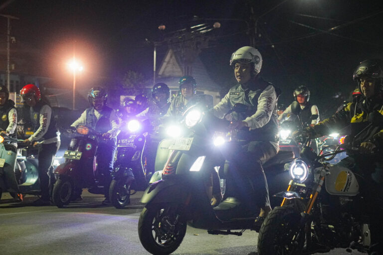 MOTORAN SUBUH WALI KOTA BANJARBARU KE MESJID AGUNG AL MUNNAWARAH