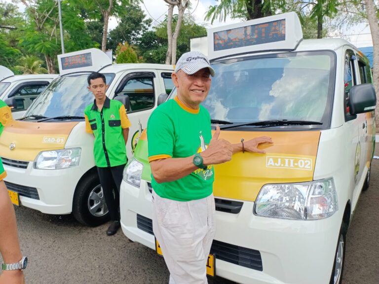 DPRD BANJARBARU DUKUNG PROGRAM ANGKUTAN MASSAL GRATIS