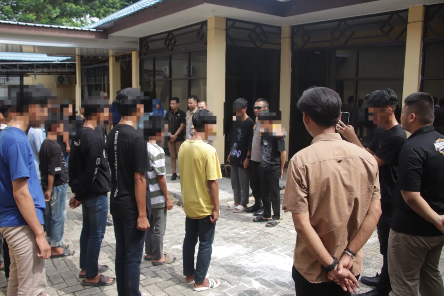 KAPOLRES BANJAR TEGASKAN PELAJAR YANG TERLIBAT ADU BACOK SEGERA PERBAIKI DIRI