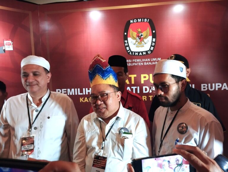 DEBAT PERDANA PILBUB BANJAR, SYAIFULLAH TAMLIHA MERASA TIDAK PUAS DENGAN JAWABAN PASLON SATU