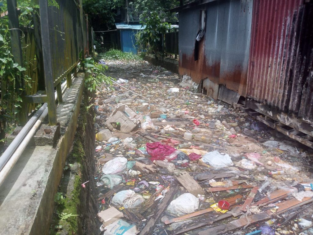 IMG-20250219-WA0019 SAMPAH BANJIR DI KALI MATI PASAR BAUNTUNG BATUAH, KOORDINASI DENGAN SKPD DIPERLUKAN