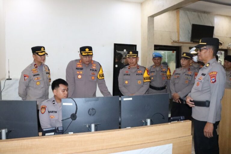 POLRES BANJARBARU PERKUAT LAYANAN HOTLINE 110, SIAP SIAGA 24 JAM UNTUK WARGA