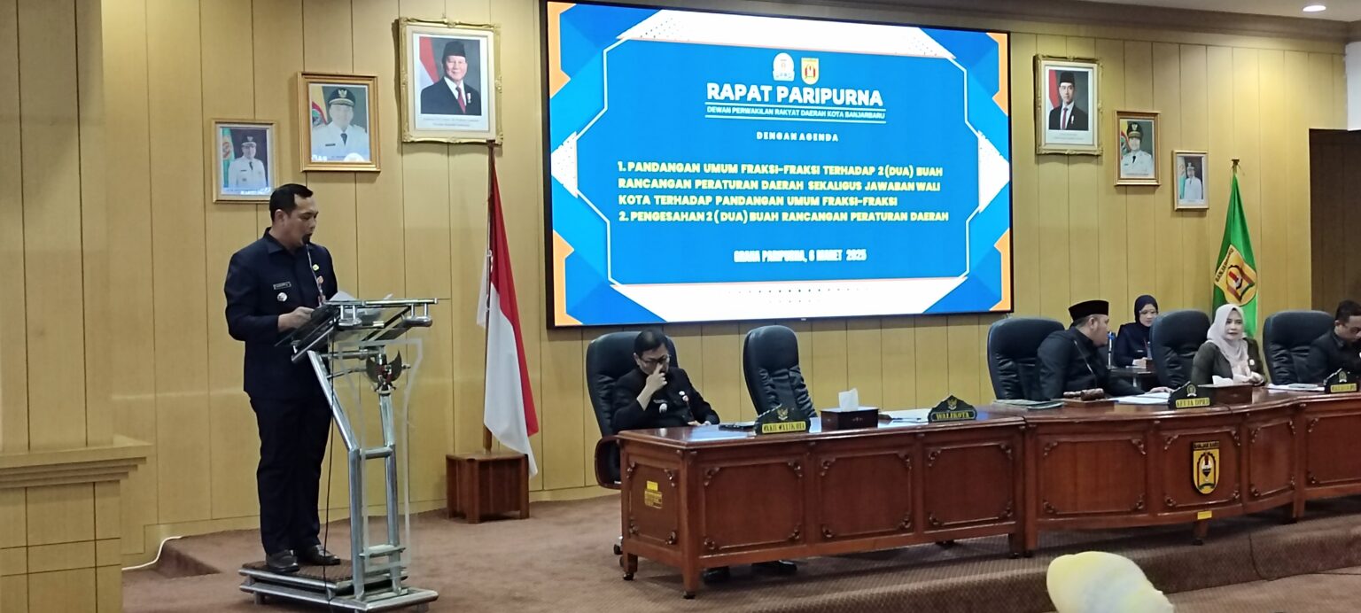ADITYA MUFTI ARIFFIN MENGUNDURKAN DIRI JADI WALI KOTA BANJARBARU