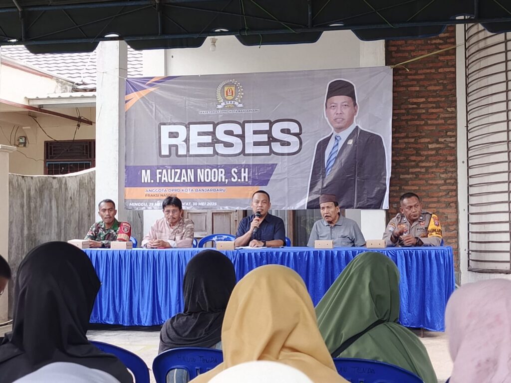 RESES FAUZAN NOOR, WARGA KELUHKAN KURSI DI TROTOAR PANGLIMA BATUR DISALAHGUNAKAN PASANGAN MUDA-MUDI