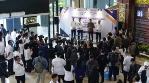 MENHAN EKS TNI AL SATRIA ARTA KUMBARA PENUHI SYARAT KEHILANGAN KEWARGANEGARAAN RI