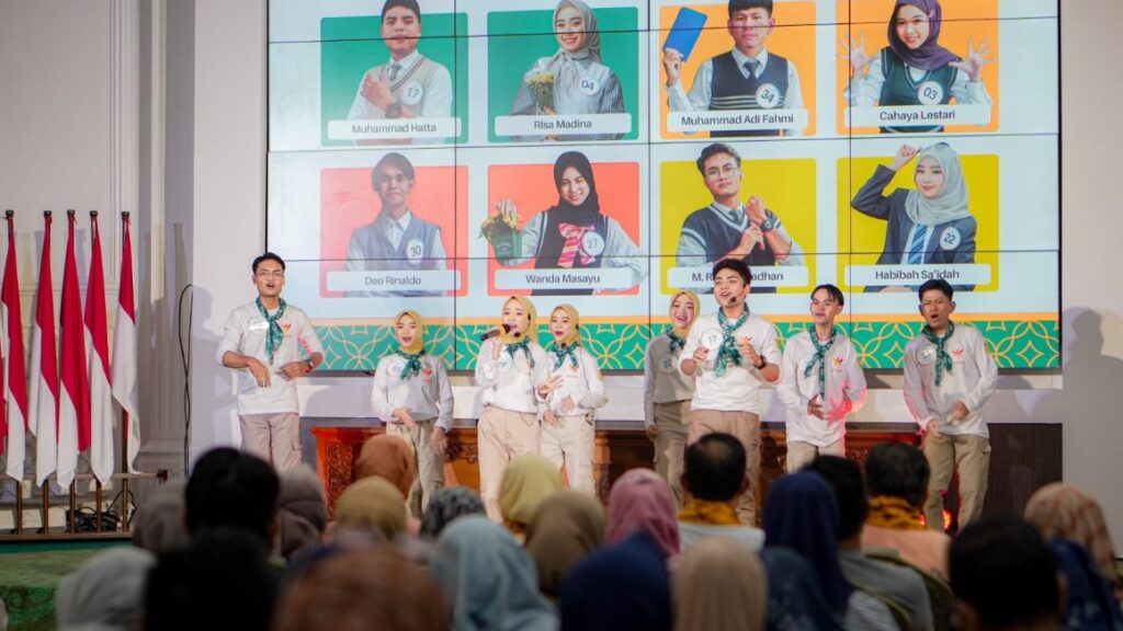 DELAPAN FINALIS BERSAING DI GRAND FINAL ADUGEN