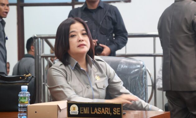 EMI LASARI: STATUS INTERNASIONAL BANDARA HARUS DIIKUTI PEMBENAHAN LAYANAN DAN FASILITAS