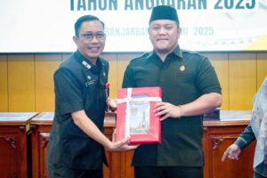 Senam Diskominfo BJB 3 1 1160x773 1