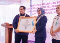 KELURAHAN MENTAOS JADI YANG PERTAMA DI INDONESIA, DITETAPKAN SEBAGAI KELURAHAN BEBAS MALADMINISTRASI