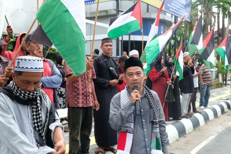FP3 KALSEL GELAR AKSI BELA PALESTINA, DESAK PEMERINTAH TOLAK ATLET ISRAEL DI EVENT INTERNASIONAL