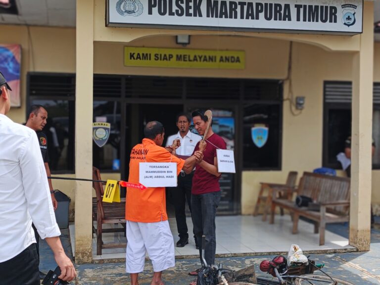 REKONSTRUKSI UNGKAP MOTIF INTIMIDASI DAN HINAAN BERULANG JADI PEMICU PEMBACOKAN DI MARTAPURA TIMUR