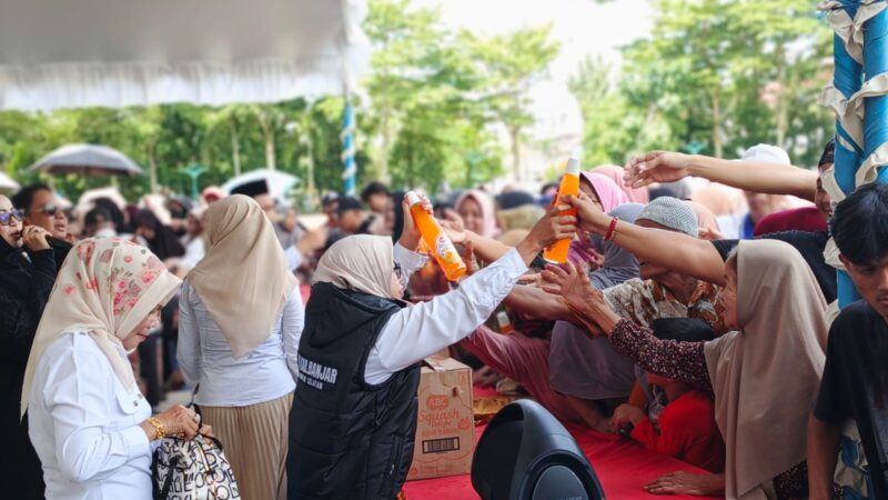 HUT KE-18 GERINDRA, RIBUAN WARGA SERBU PASAR MURAH DI RTH RATU ZALECHA MARTAPURA