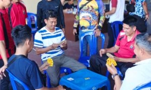 HUT KE-80 BHAYANGKARA, POLRES BANJAR SATUKAN BERBAGAI KOMUNITAS LEWAT TURNAMEN DOMINO 1 1001362448