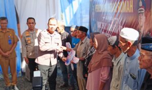 KAPOLRES BANJAR RESMIKAN BEDAH RUMAH, 11 WARGA KURANG MAMPU KINI MILIKI HUNIAN LEBIH LAYAK 1 1001431315