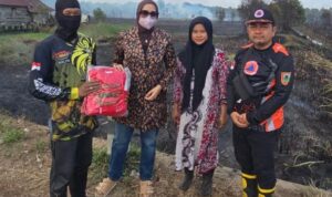KARHUTLA MENGGANAS DI BANJARBARU, SISKA MONALISA SOROTI KONDISI RELAWAN DI GARIS DEPAN 1 1001457233